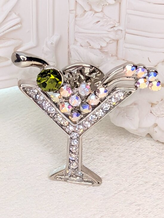 Put 'Em Pins Jewelry - NEW Martini Glass Put 'Em Pin
